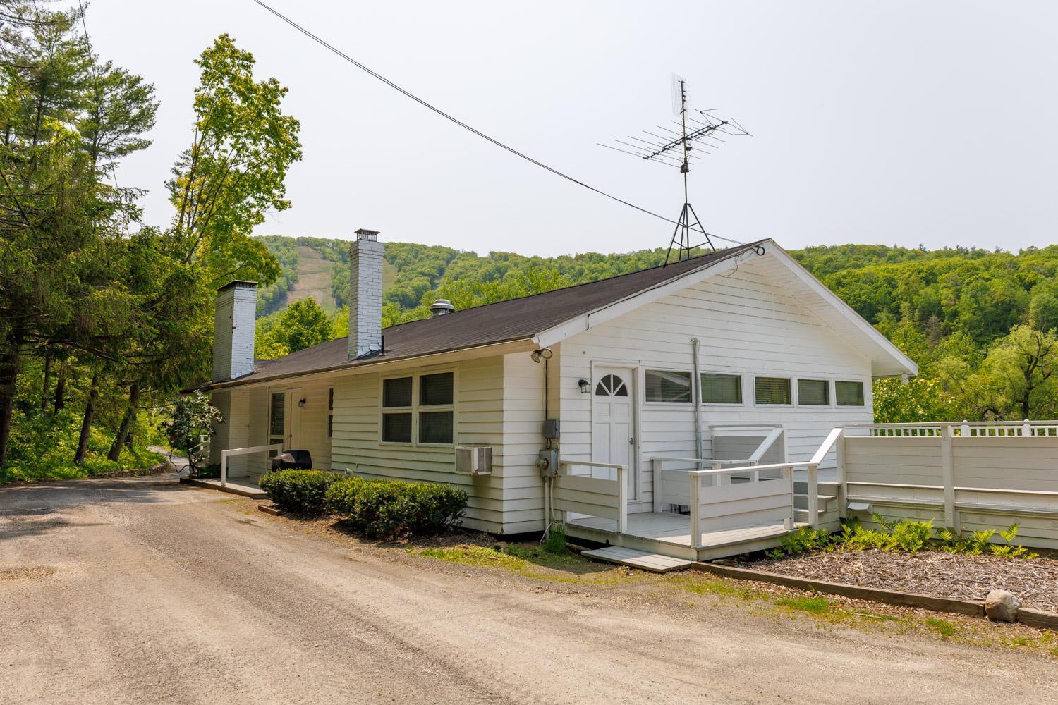 Catamount Lodging Hillsdale Екстер'єр фото