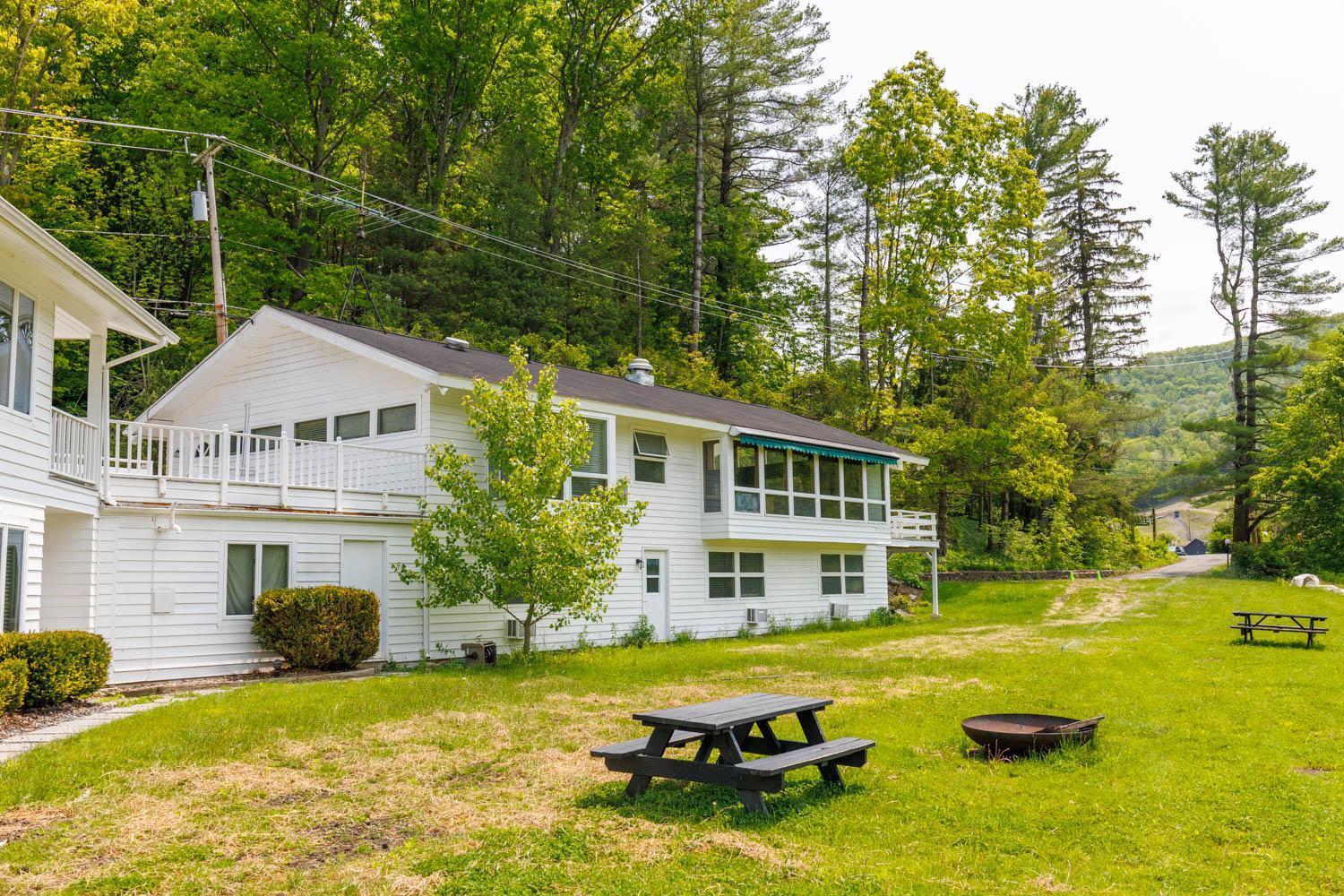 Catamount Lodging Hillsdale Екстер'єр фото